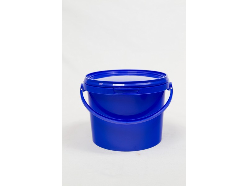 PP bucket with lid 2,5 l